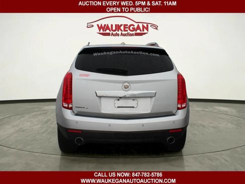 Used 2011 Cadillac SRX Luxury image 5