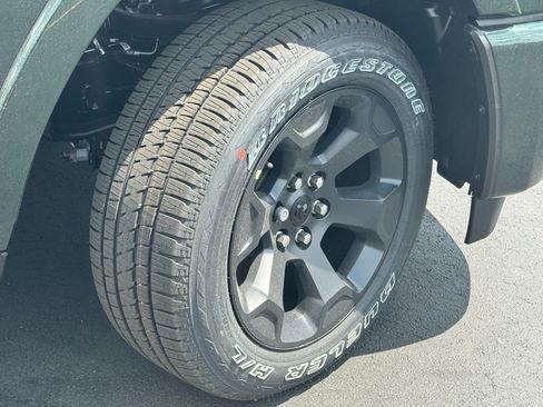 New 2026 RAM 1500 4x4 Crew Cab image 10
