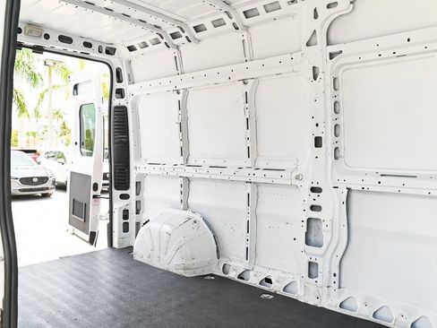 Used 2023 RAM ProMaster 2500 FWD image 7
