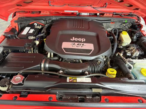 Used 2013 Jeep Wrangler Unlimited Sport image 24