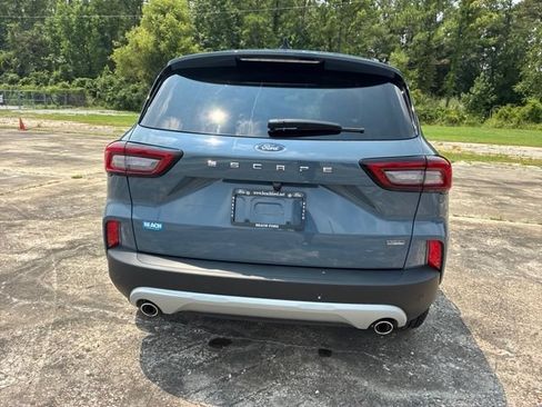Used 2024 Ford Escape SE FWD image 4