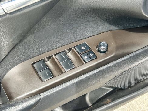 Used 2023 Toyota Camry SE image 25