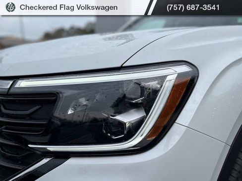New 2026 Volkswagen Atlas Cross Sport SE AWD/4WD image 12