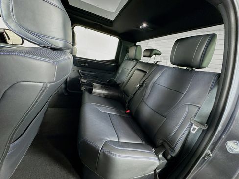 Used 2023 Toyota Tundra Platinum AWD/4WD image 17