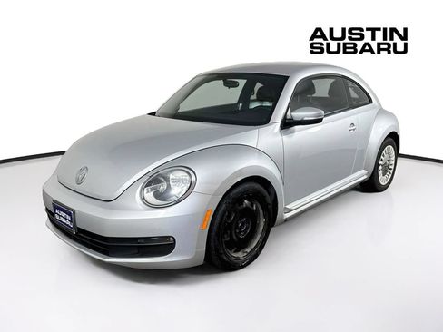 Used 2014 Volkswagen Beetle 2.5 FWD image 3