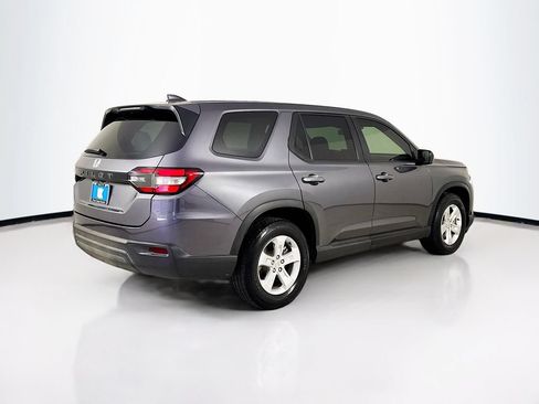 Used 2023 Honda Pilot LX image 7