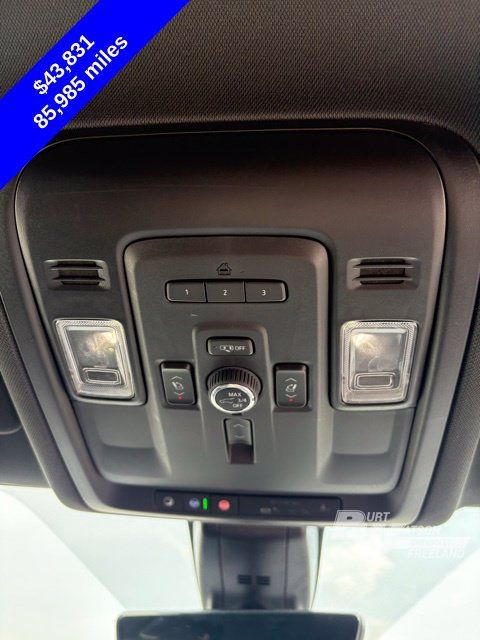 Used 2022 Chevrolet Tahoe High Country AWD/4WD image 33