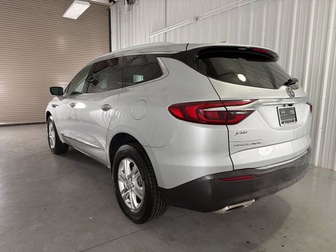 Used 2021 Buick Enclave Essence w/ Sound and Sites Package image 5
