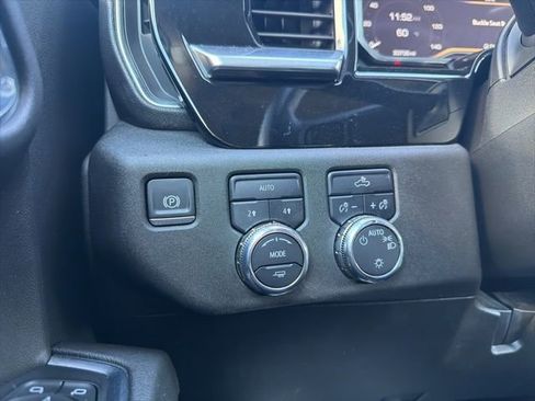 Used 2024 GMC Sierra 1500 SLE image 46