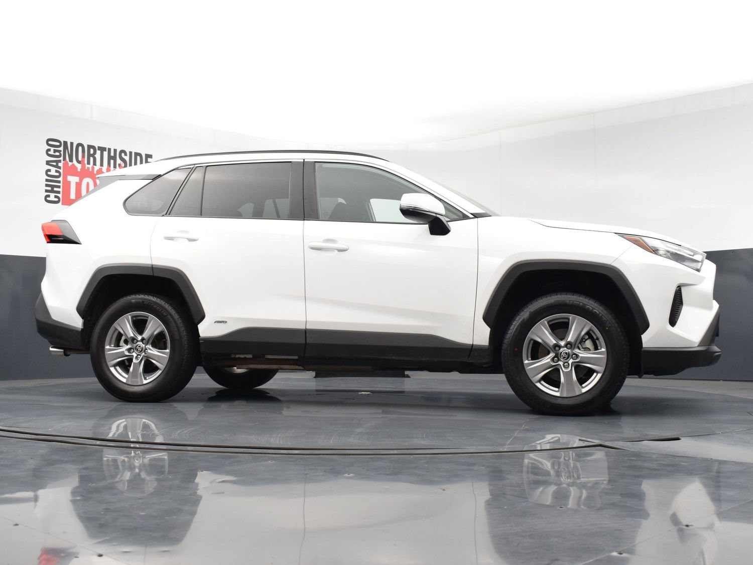 Used 2025 Toyota RAV4 XLE AWD/4WD image 27