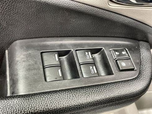 Used 2020 Honda Pilot Touring image 12