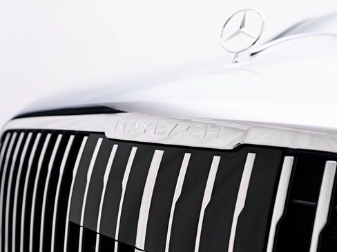 Used 2025 Mercedes-Benz Maybach S 580 4MATIC image 20