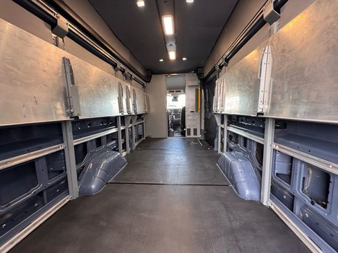 Used 2020 Ford Transit 250 148 High Roof Extended image 30