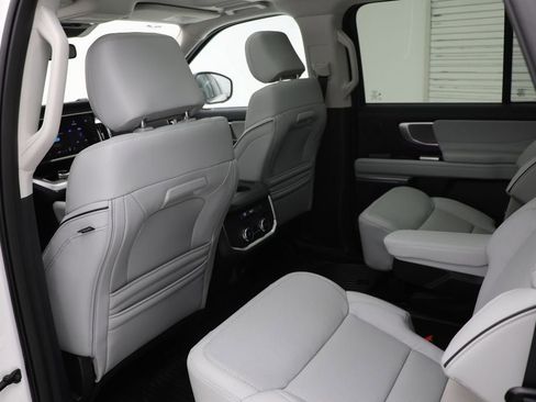 Used 2025 Ford Expedition Max Platinum w/ Platinum Ultimate Package image 12