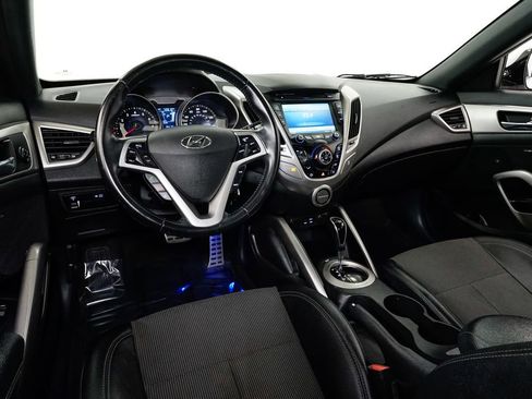 Used 2016 Hyundai Veloster w/ Option Group 02 image 6