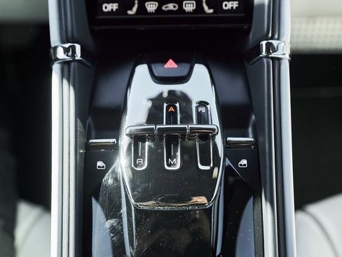 Used 2022 Ferrari Roma Base image 59