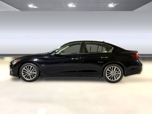 Used 2018 INFINITI Q50 Luxe w/ Essential Package (3.0T Luxe) AWD/4WD image 2
