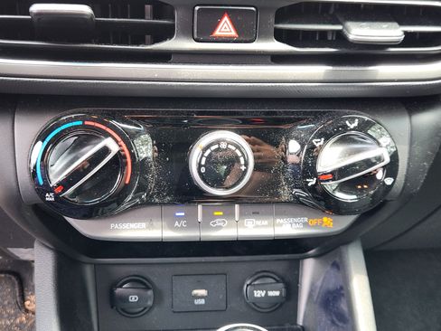 Used 2023 Hyundai Kona SEL w/ Cargo Package AWD/4WD image 12
