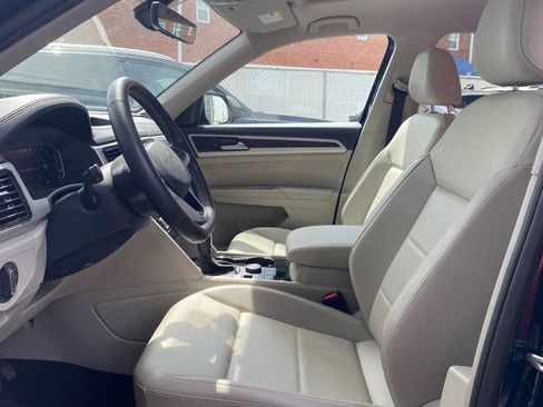 Certified 2023 Volkswagen Atlas SE w/ Panoramic Sunroof Package AWD/4WD image 9