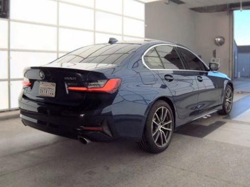 Used 2019 BMW 330i Sedan w/ Convenience Package RWD image 2