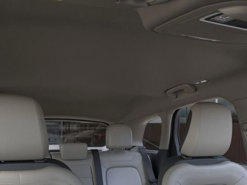 New 2026 Lincoln Corsair Premiere image 22