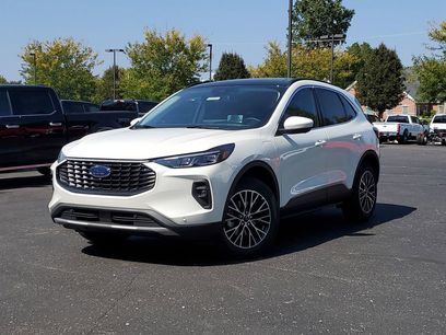 New 2025 Ford Escape SE w/ PHEV Premium Package