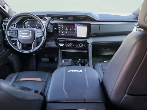 Used 2024 GMC Sierra 2500 AT4 w/ AT4 Premium Plus Package AWD/4WD image 28