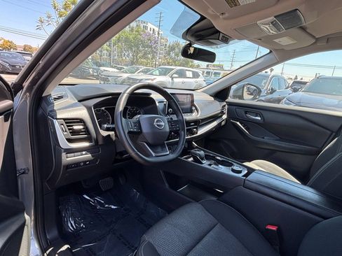 Used 2025 Kia Sportage LX FWD image 35