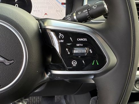 New 2024 Jaguar I-PACE R-Dynamic HSE image 18