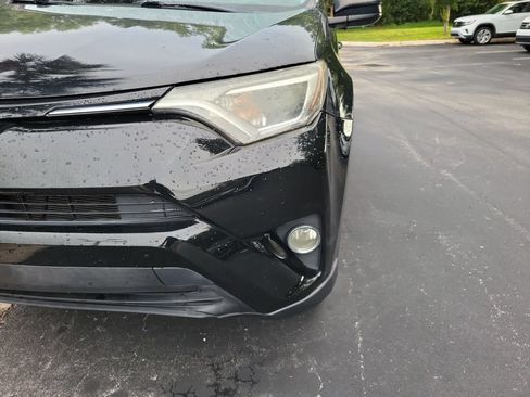 Used 2016 Toyota RAV4 LE AWD/4WD image 6