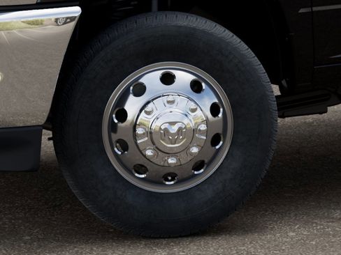 New 2025 RAM 3500 Tradesman w/ Chrome Appearance Group AWD/4WD image 34