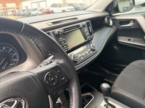 Used 2018 Toyota RAV4 XLE w/ Plus Extra Value Package FWD image 15