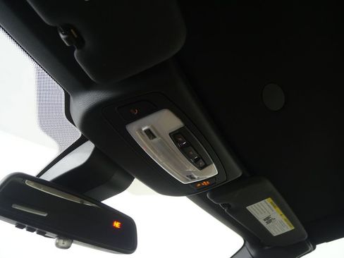 Used 2019 BMW 430i Convertible w/ Convenience Package image 18