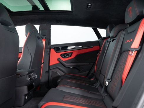 Used 2023 Lamborghini Urus S image 24