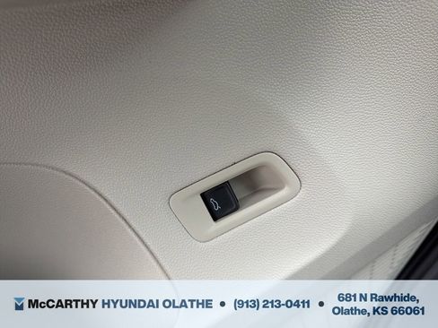 Used 2024 Volkswagen Atlas SE w/ Panoramic Sunroof Package AWD/4WD image 36