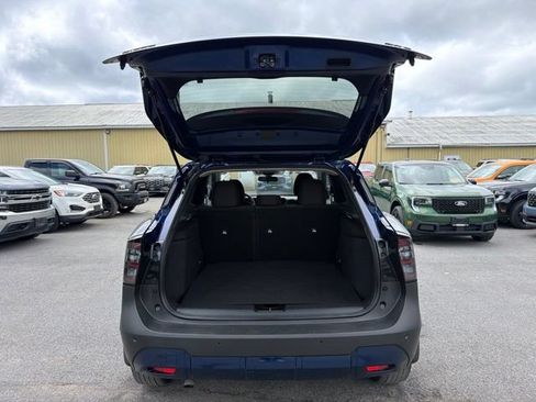 Used 2025 Nissan Kicks SV AWD/4WD image 44