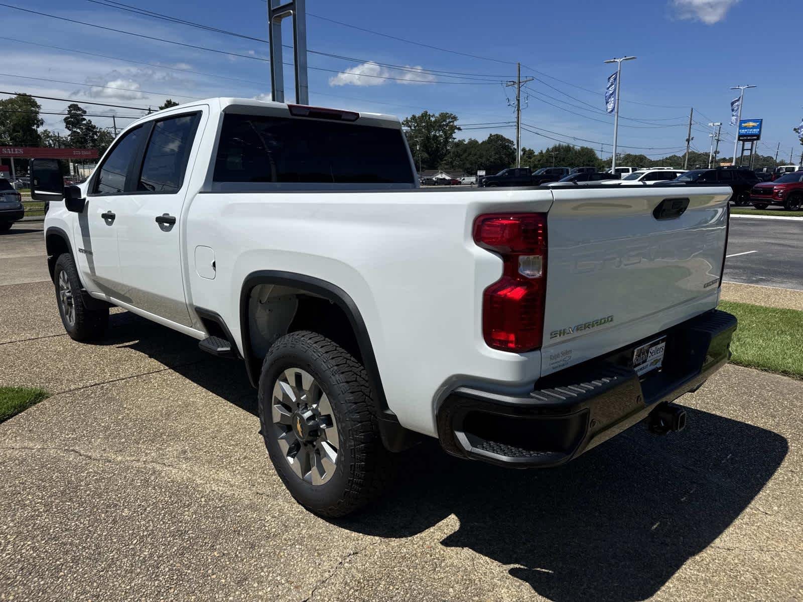 New 2026 Chevrolet Silverado 2500 Custom w/ Custom Value Package AWD/4WD image 4