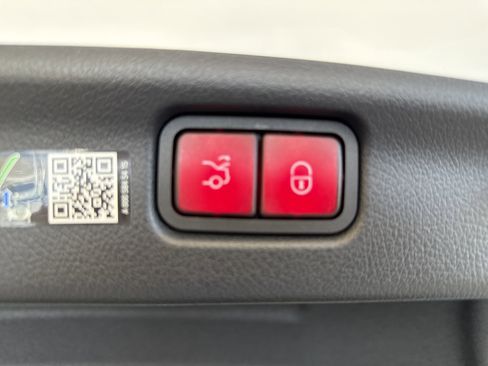 Certified 2024 Mercedes-Benz C 300 Sedan image 17