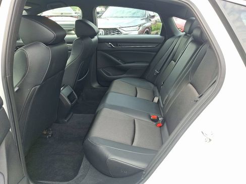 Used 2022 Honda Accord Sport image 10