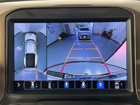 Used 2023 Chevrolet Silverado 3500 High Country image 20