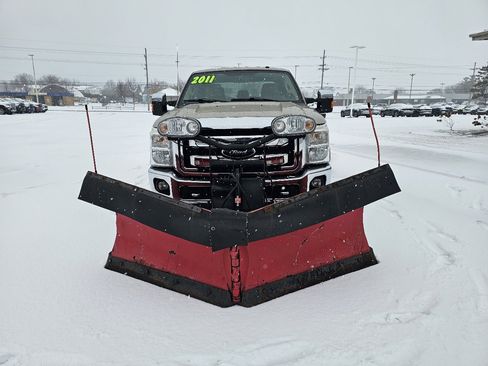 Used 2011 Ford F250 XLT w/ XLT Premium Pkg image 8