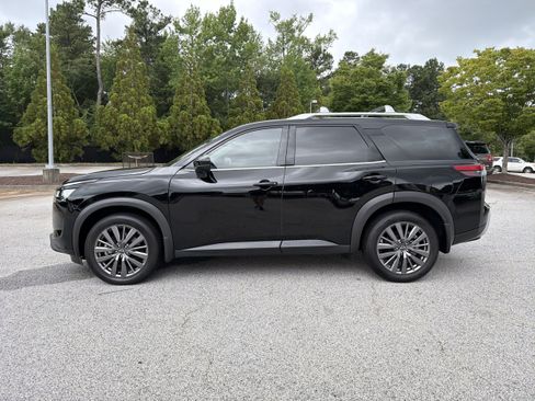 Used 2024 Nissan Pathfinder SL w/ SL Premium Package FWD image 26