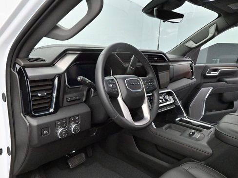 Used 2026 GMC Sierra 3500 Denali w/ Denali Reserve Package AWD/4WD image 13