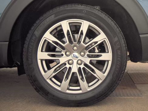 Used 2025 Ford Explorer Active w/ Active Comfort Package AWD/4WD image 13