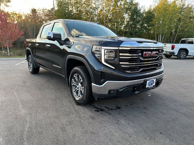 Used 2025 GMC Sierra 1500 SLT AWD/4WD image 7