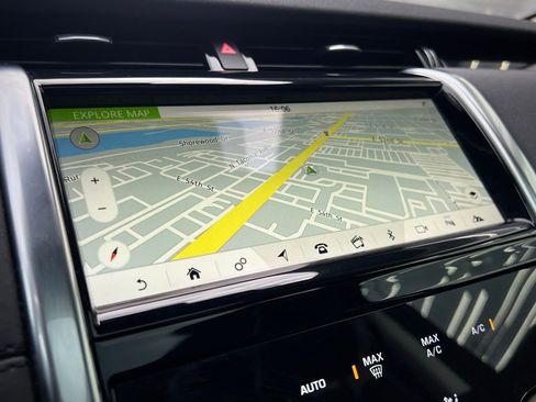 Used 2020 Land Rover Discovery Sport S image 50