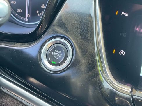 Used 2023 Cadillac XT6 Premium Luxury image 21