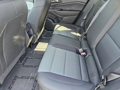 New 2026 Chevrolet Trax LT w/ Midnight Edition FWD image 17