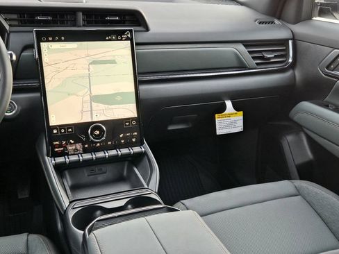 New 2026 GMC Terrain AT4 w/ Technology Package II image 29