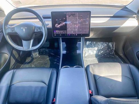 Used 2018 Tesla Model 3 Long Range image 12